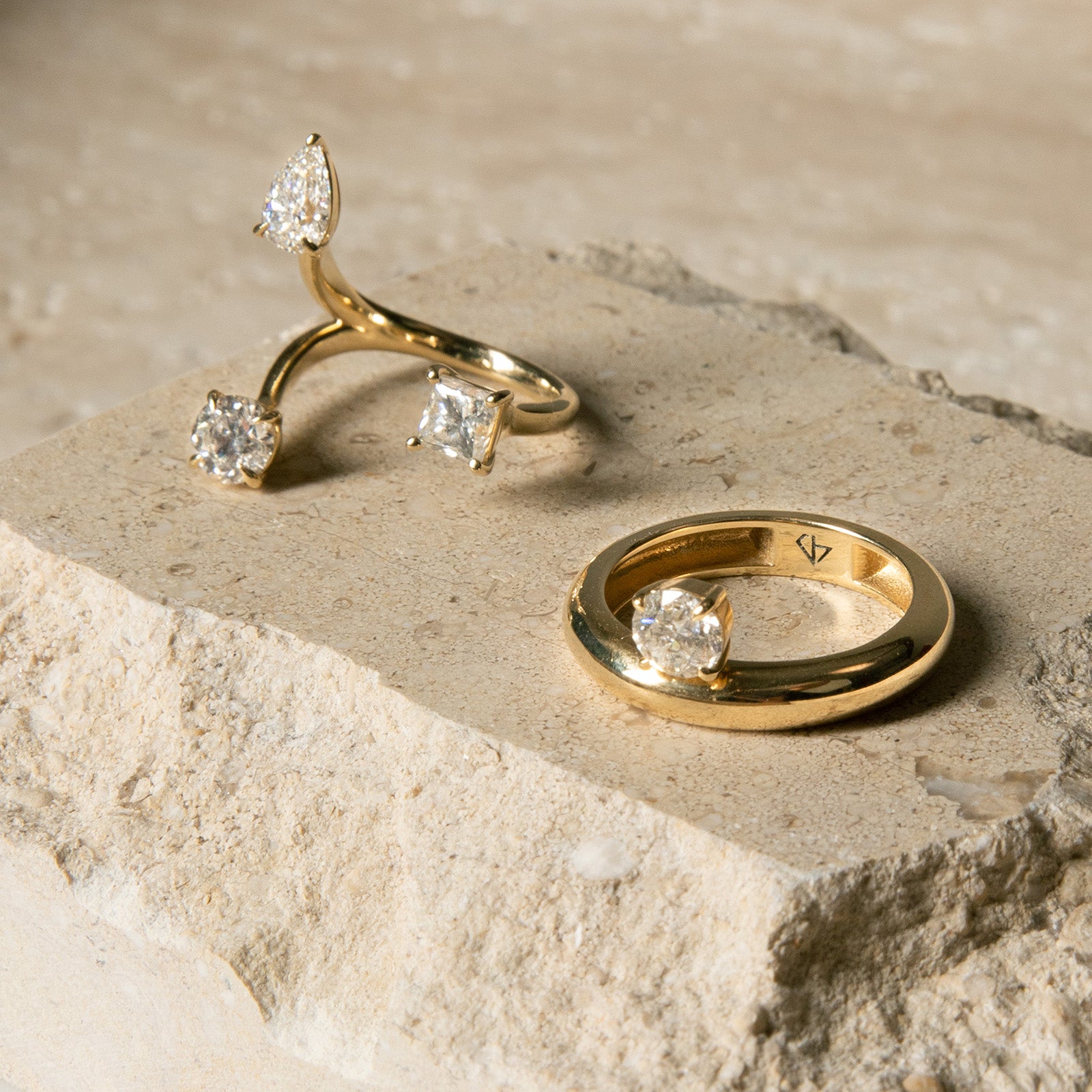 Carbon & Hyde Floating Round Ring - Yellow Gold - Rings - Broken English Jewelry lifestyle