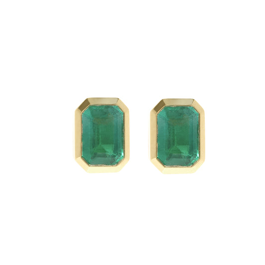 Emerald Medium Rich Stud Earrings - Main Img