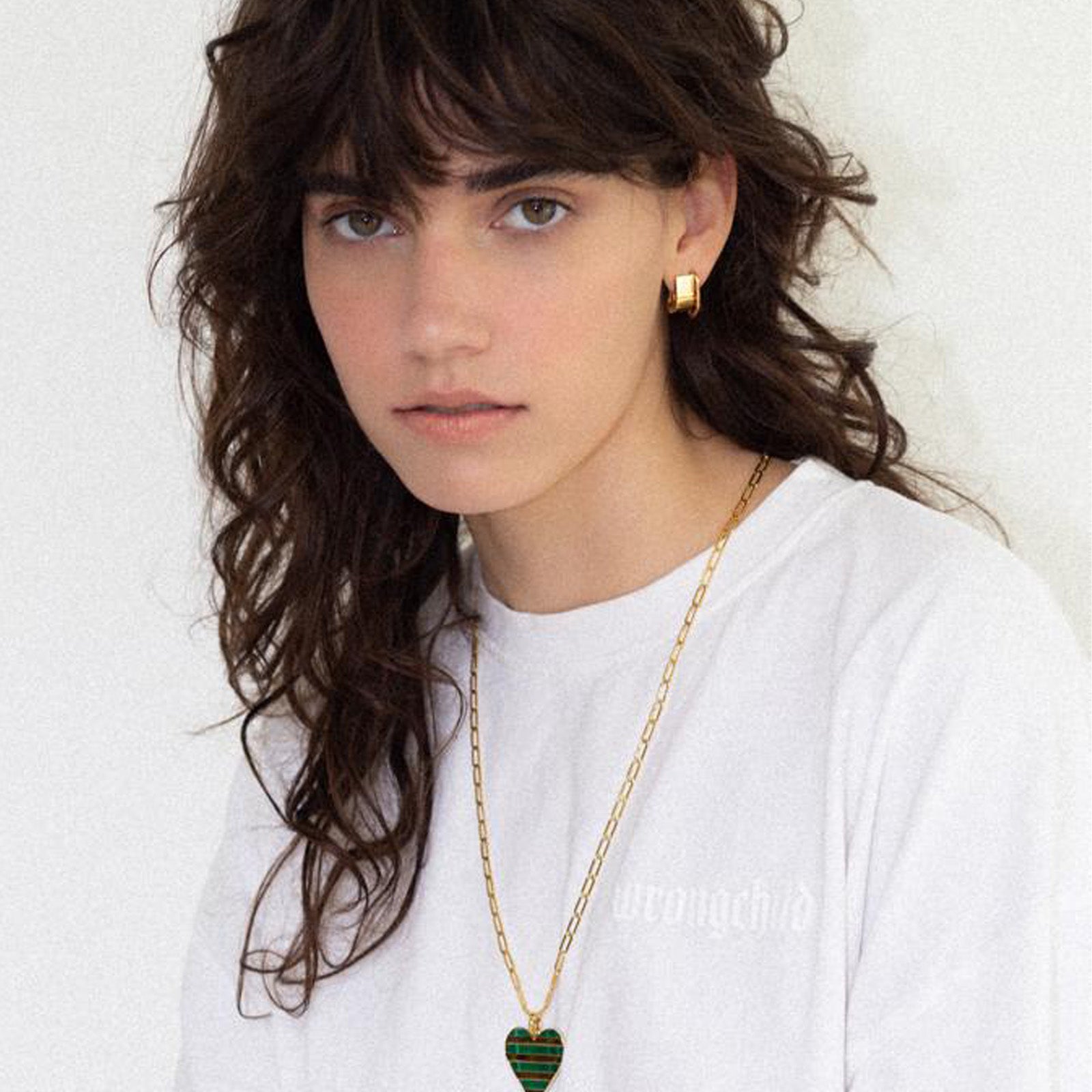 Prasi Mangueira Mini Fatto a Mano Chain - Necklaces - Broken English Jewelry, on model