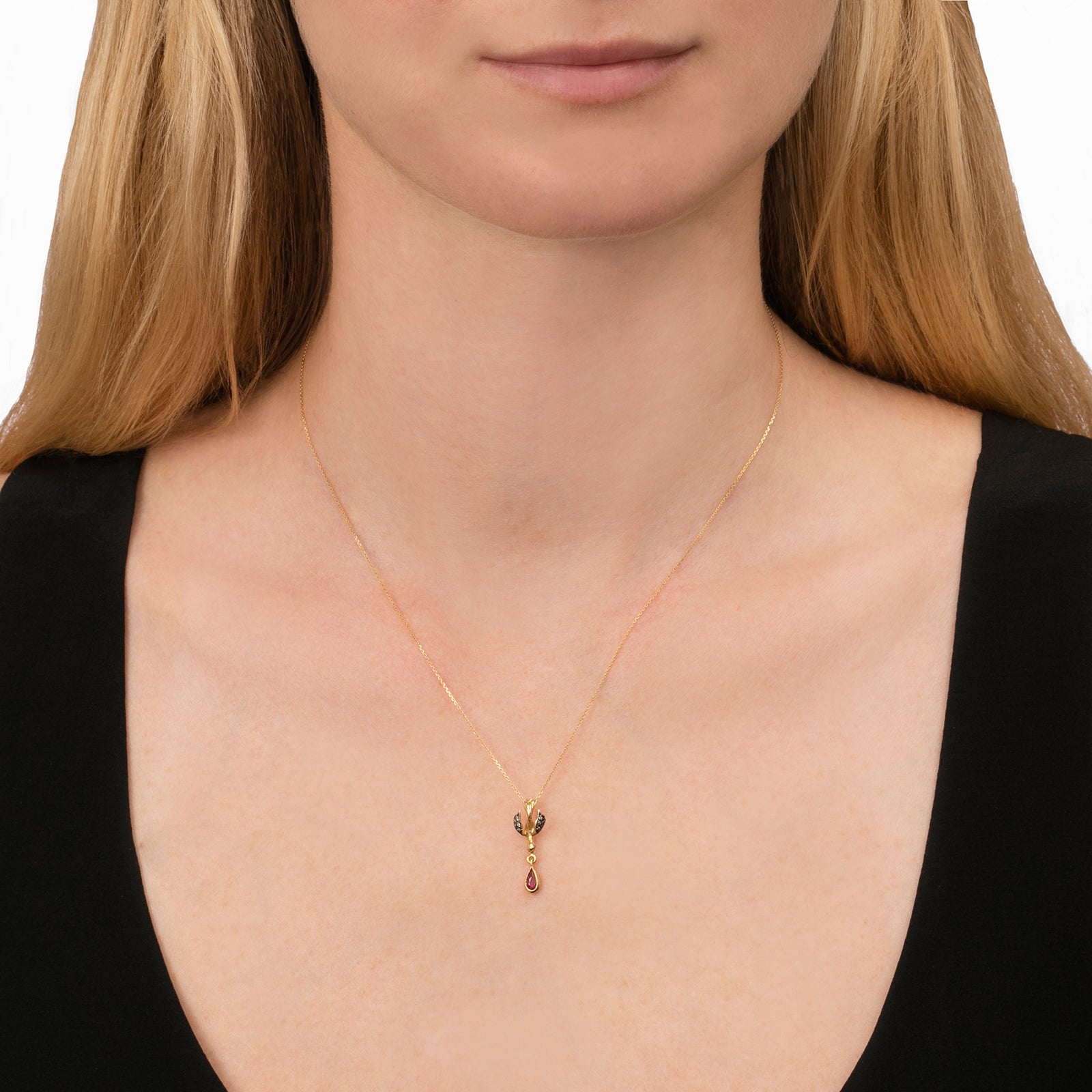 Anka Necklace by Aida Bergsen on model