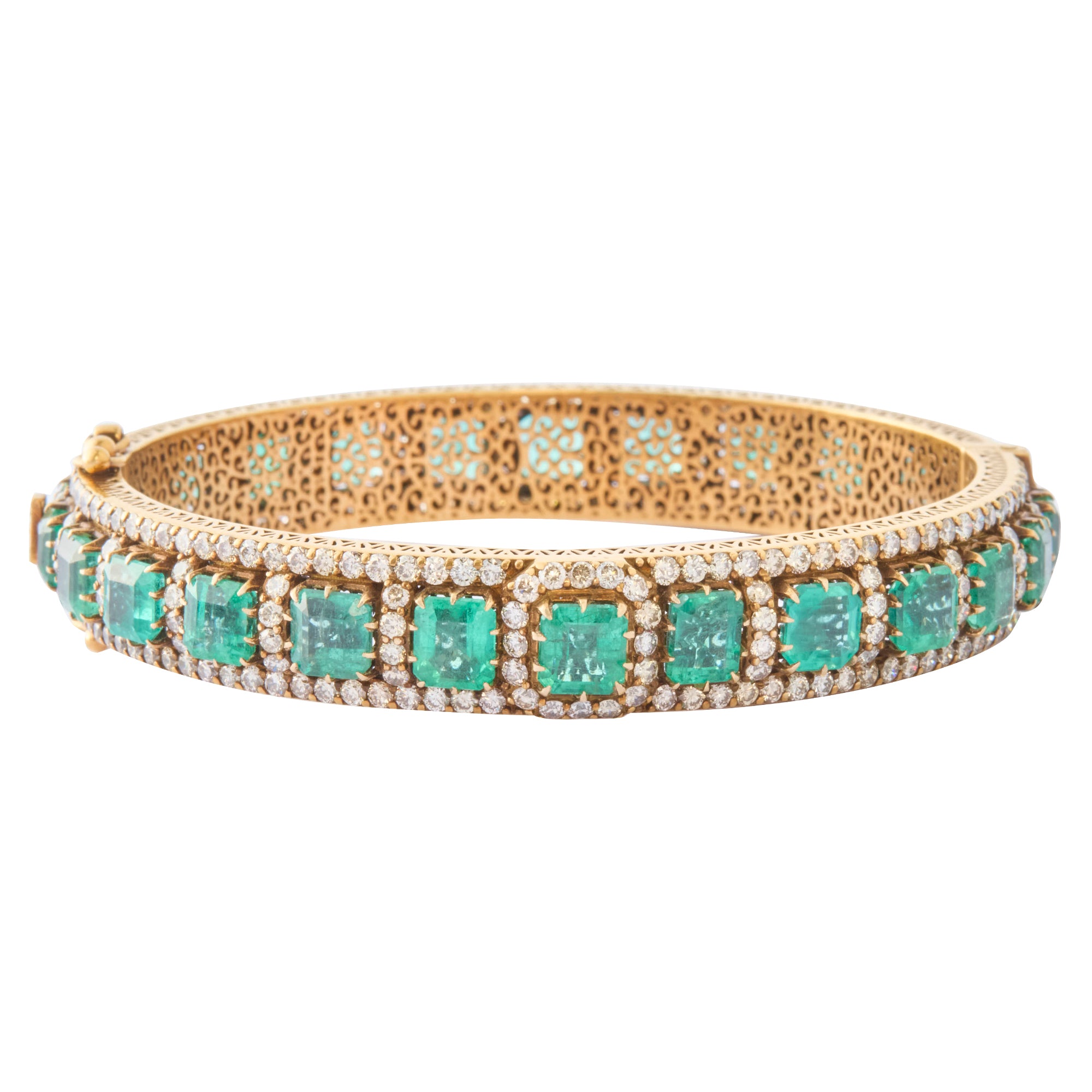 Oval Indo Russian Bangle with Emerald and Diamond