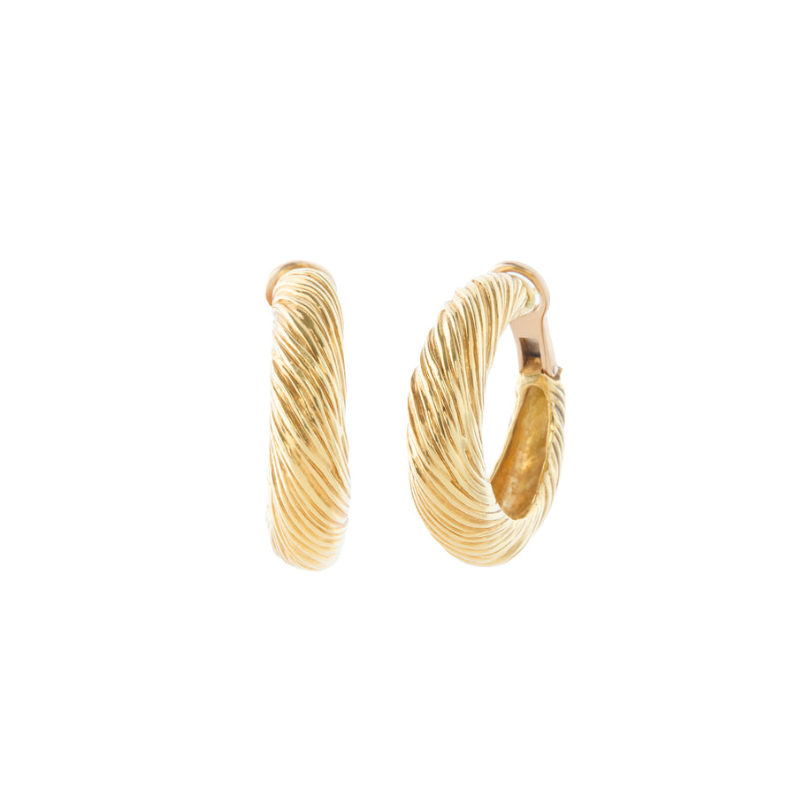 Kutchnisky Ribbed Hoop Earrings