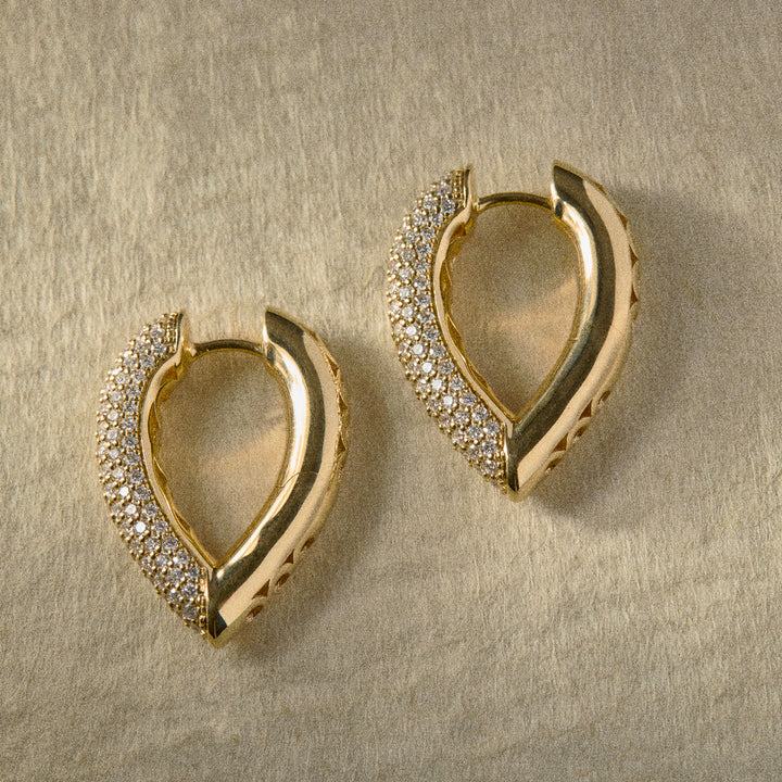 - Lucy Delius – Broken English Jewelry