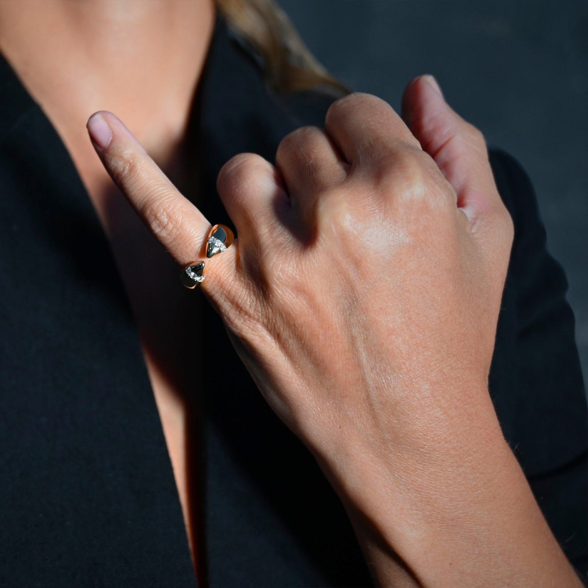 Diamond Contact Pave Ring