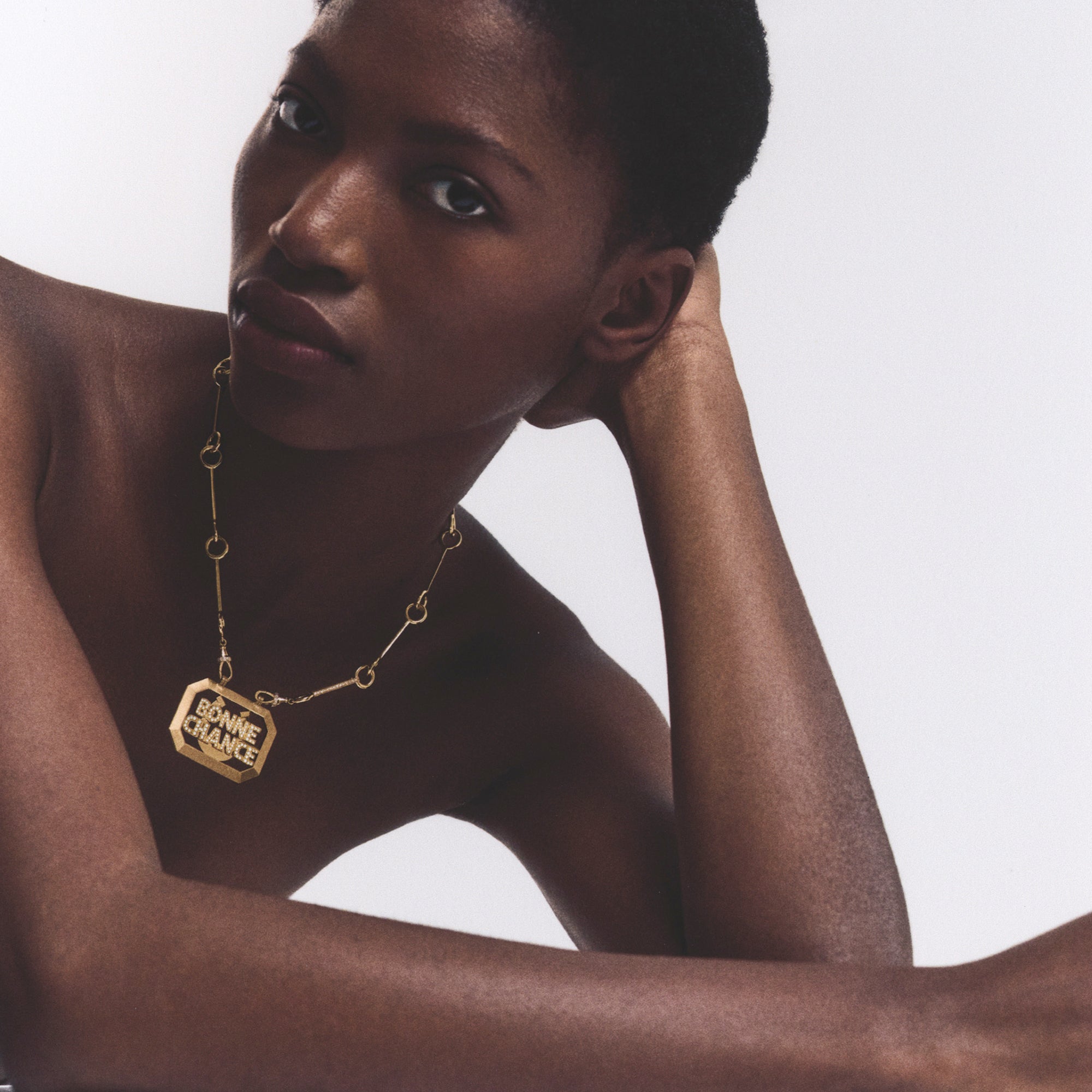 Bonne Chance Scapular on Rosa Classic Chain 18K Yellow Gold