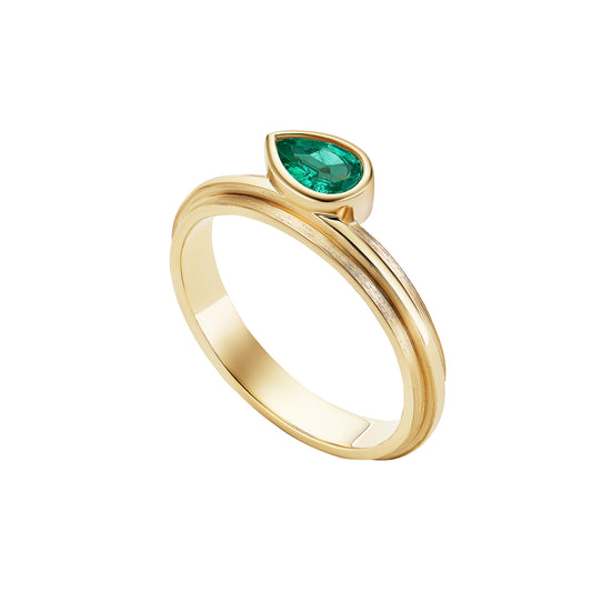 Pear Emerald Lovers Ring - Main Img