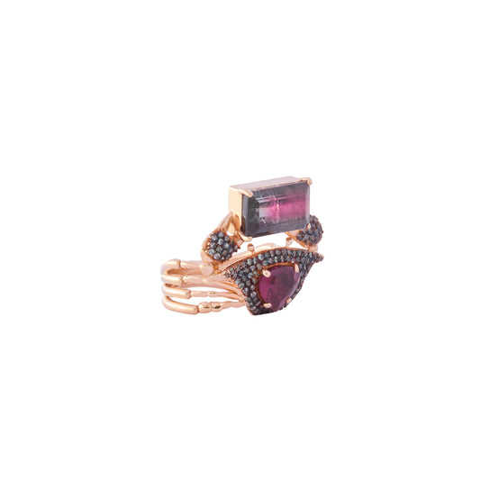 Into the Deep Tupa Ring with Changing Color Sapphire