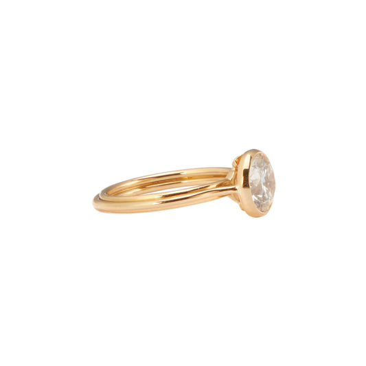 Round Cut Iris II Ring