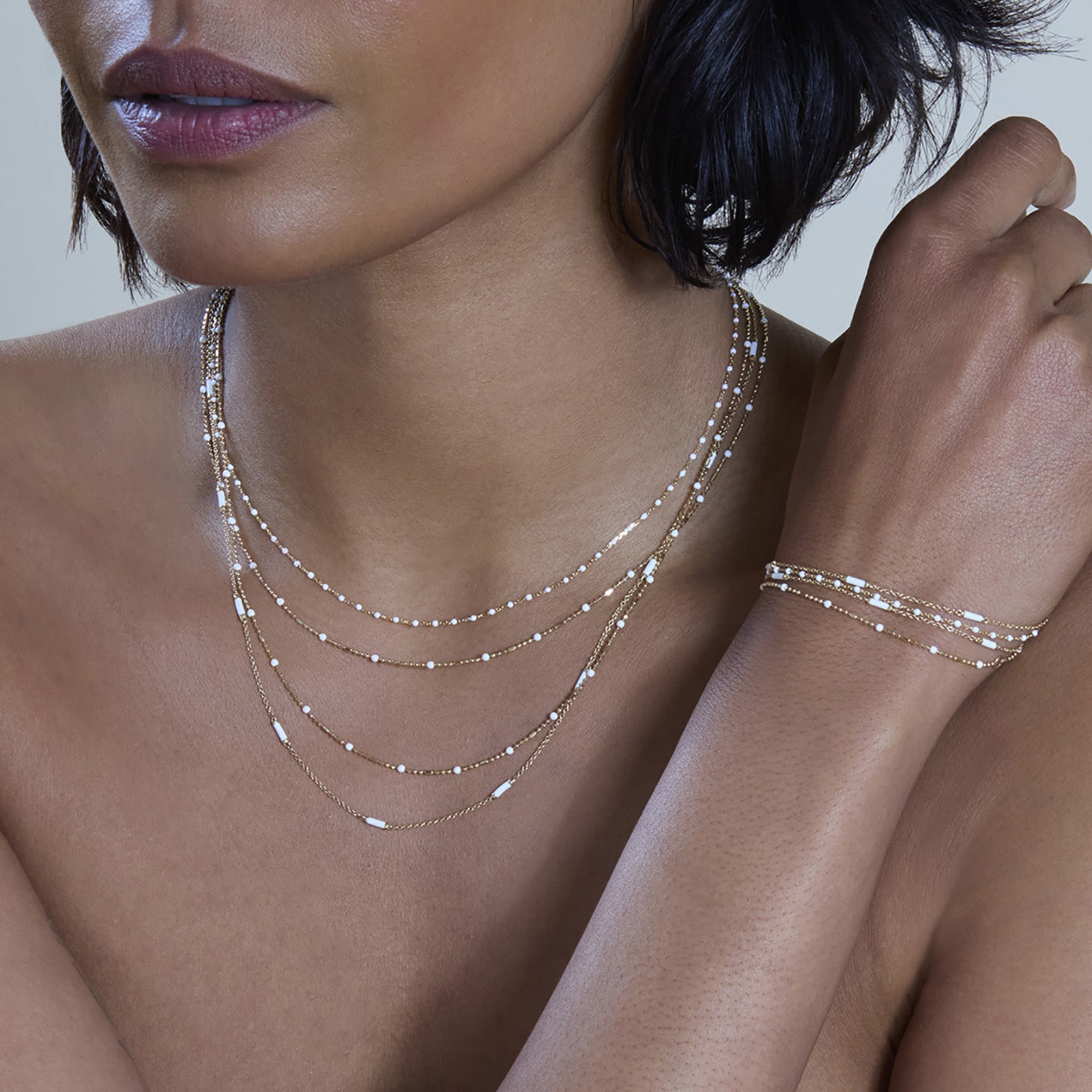 Trouver 16" Blanc Tiny Dot Chain Necklace - Necklaces - Broken English Jewelry on model