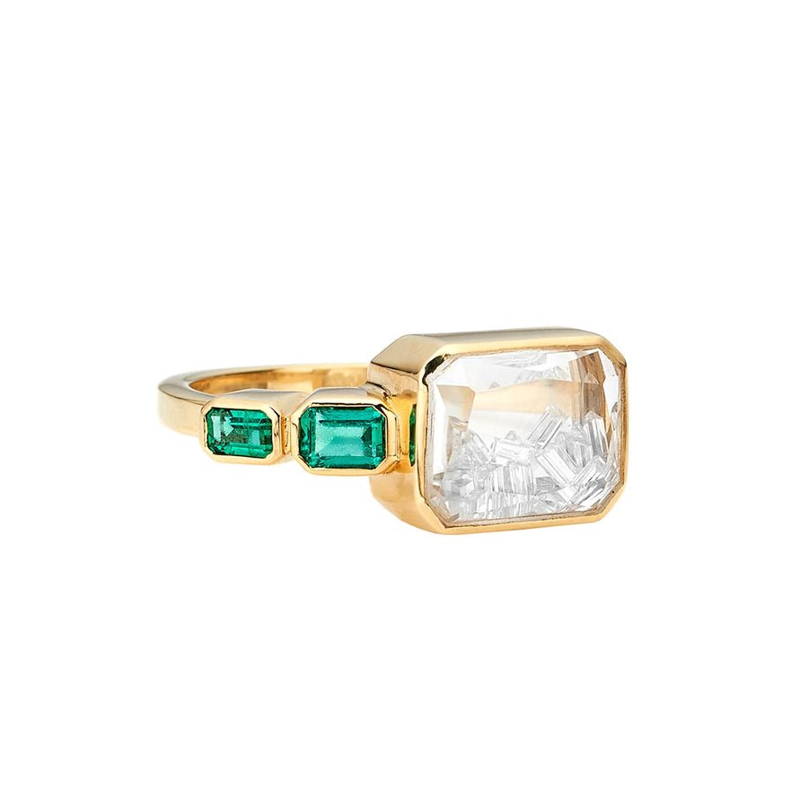 Moritz Glik Emerald Bala Ring, angled view