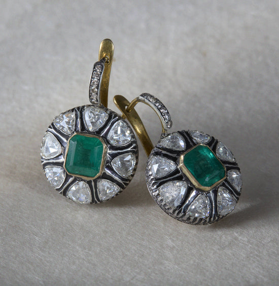 Cosmic Love: Emerald and Taurus
