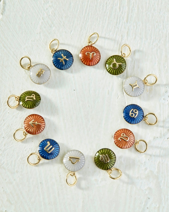 Trouver Zodiac Pendants