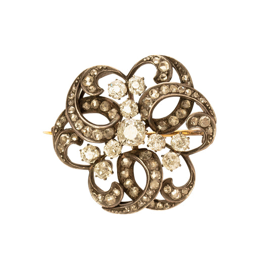 Diamond Floral Patterned Pin - Main Img
